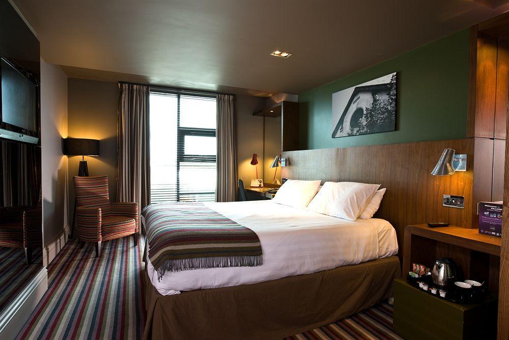Village London Watford Hotel 4*
