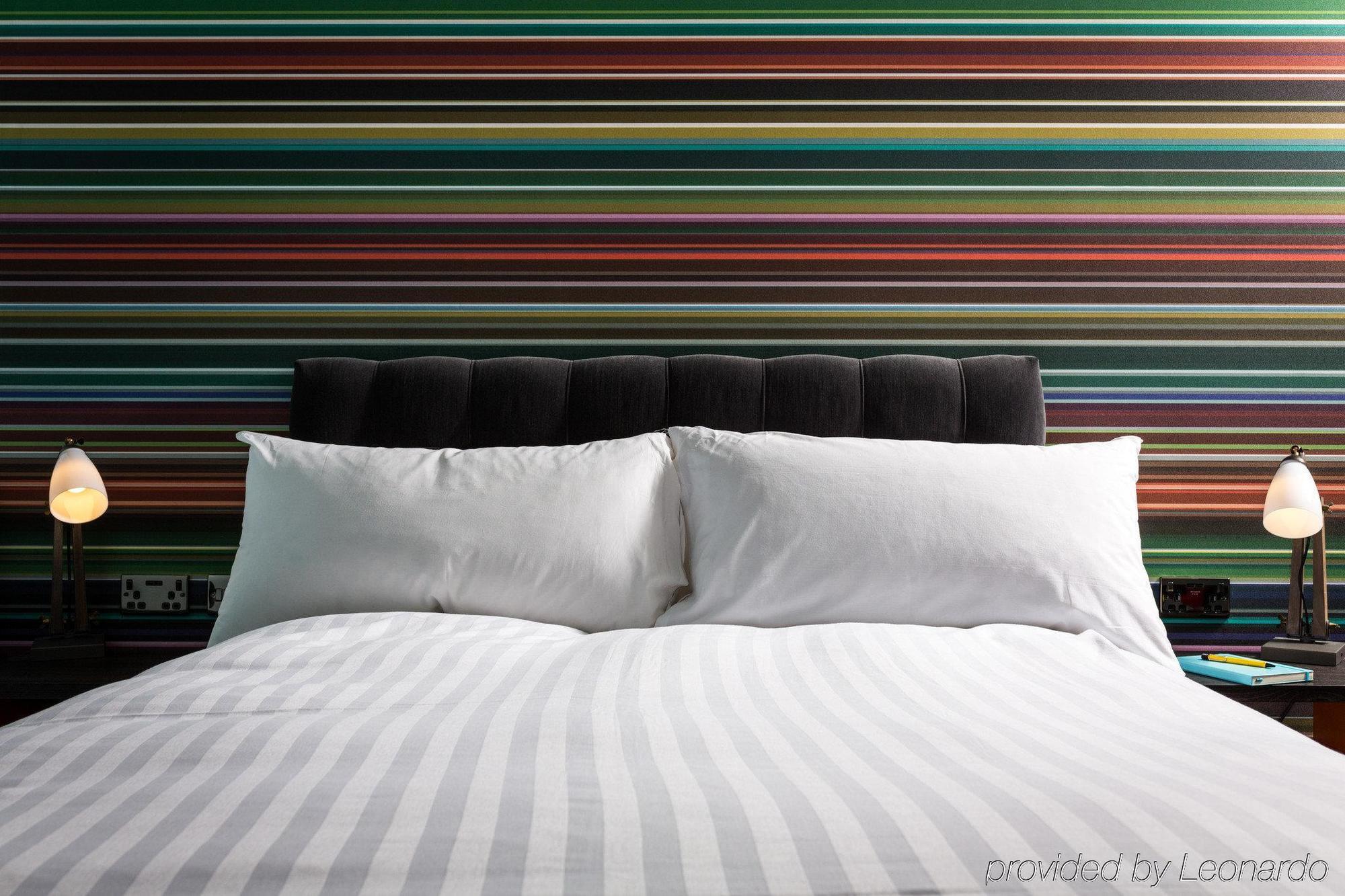 Village London Watford Hotel Elstree